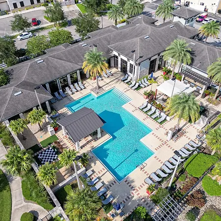 Chic Spacious 2Ba 2Br With Views Of Pool